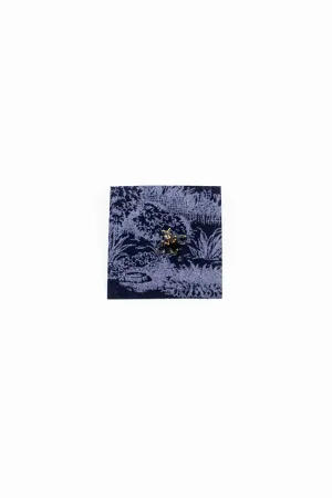 AC96XS Bee Brooch Black/Navy