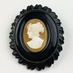 Antique Cameo Sardonice Stone Brooch