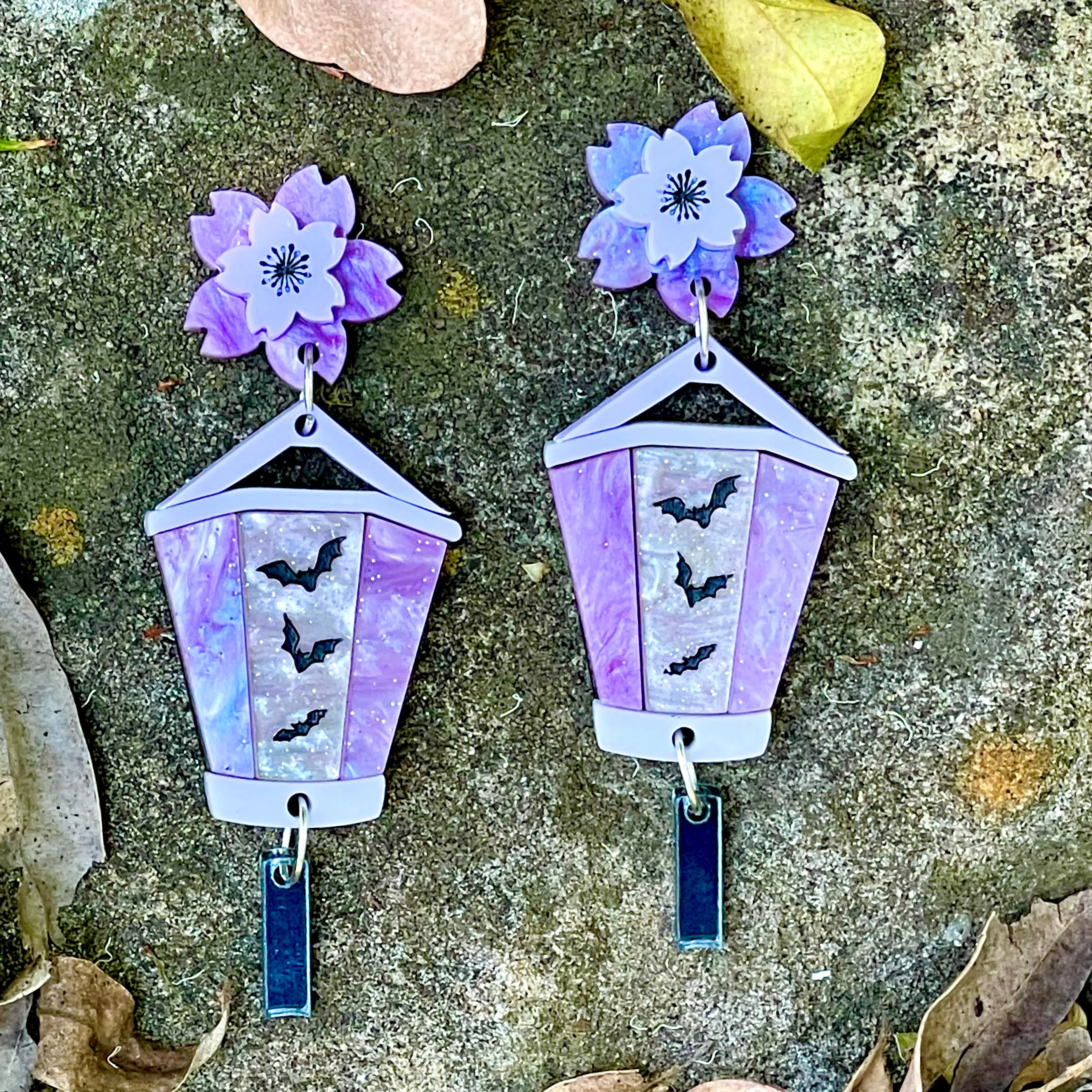 Bat 🦇 Lantern - Earrings