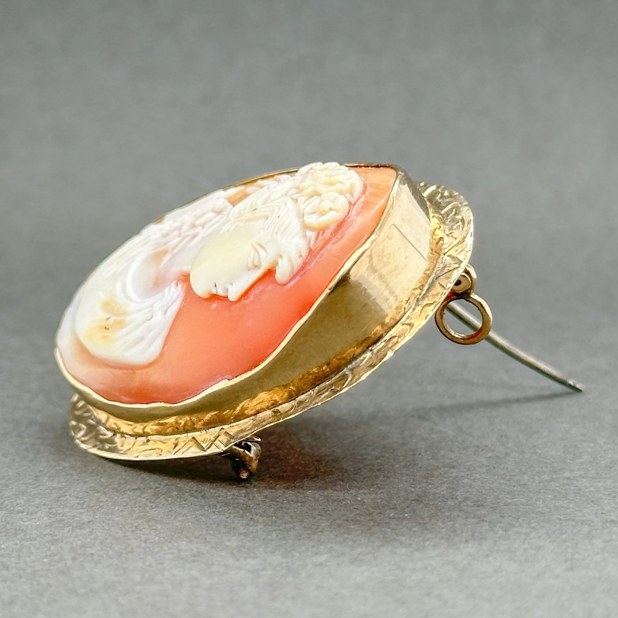 Estate 10K Y Gold 41.40mm Cameo Pin/Pendant