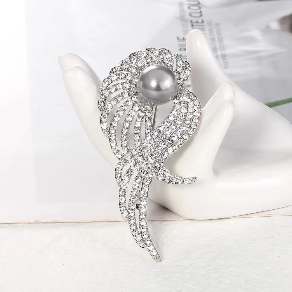 Luxury Designer Flower Brooch Women Rhinestones Pearl Brooch For Female Valentine's Day Gift