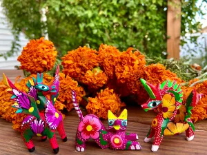 Mini-Alebrijes - Mexican Carved Spirit Animals