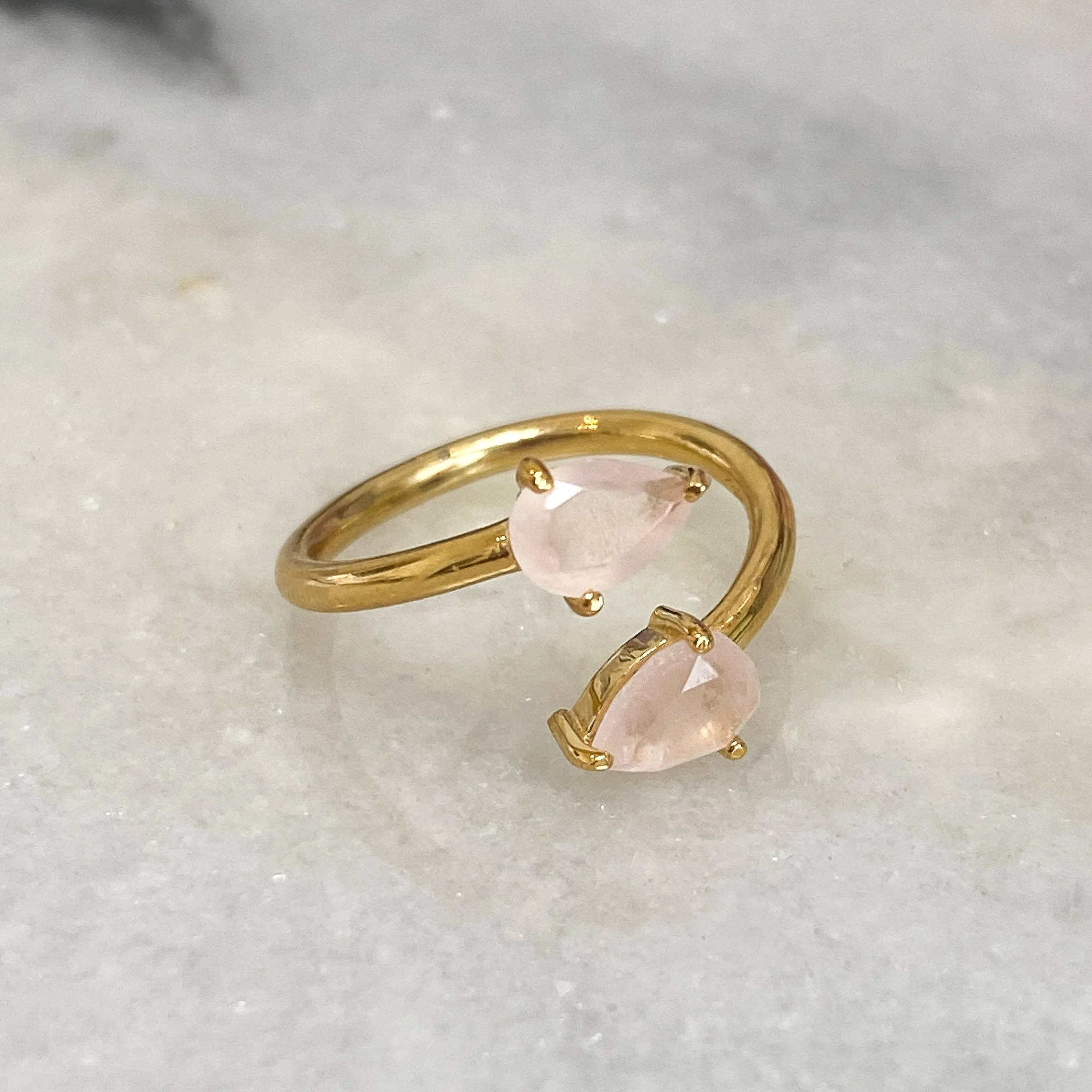 Rose Quartz Crystal Teardrop Ring (18k Gold)