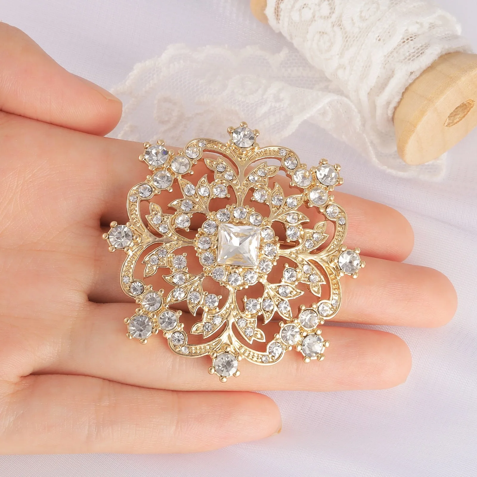 Snowflake Fashion Crystal Brooch